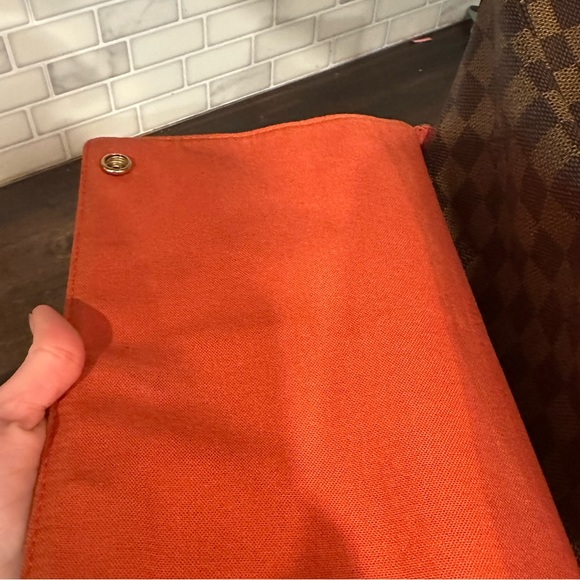 LOUIS VUITTON NAVIGLIO BAG - Picture 3 of 9